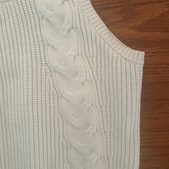 Cyrus Juniors Size Large White Cable Knit Crewneck Sweater Vest Academia Preppy - Picture 5 of 11